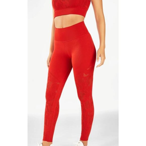 Fabletics SculptKnit Red Camo High-Rise Leggings | XS | EUC - Picture 1 of 11
